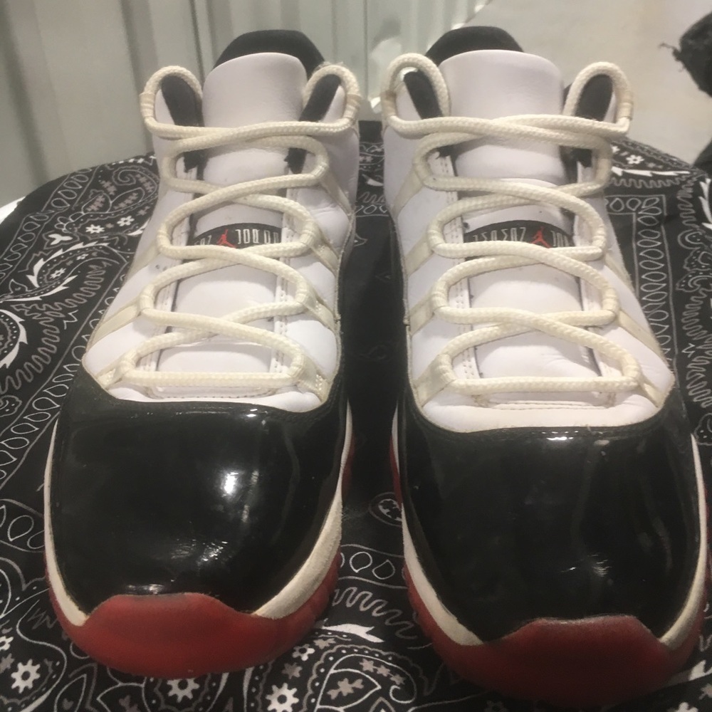 COPY - Jordan 11 Retro Low Concord Bred